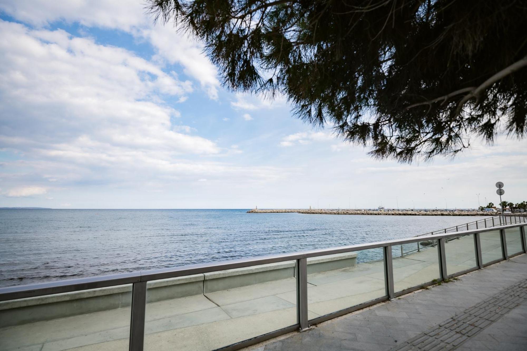 Lazuli Beach & Pool Apartment 501 Lárnaka Eksteriør bilde